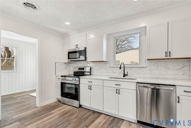 5202 Eanes Ln, Henrico, VA 23231