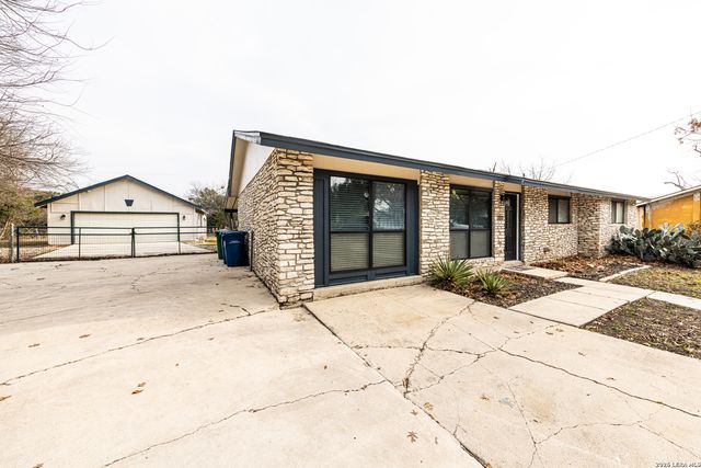 8318 Grey Knoll, San Antonio, TX 78230