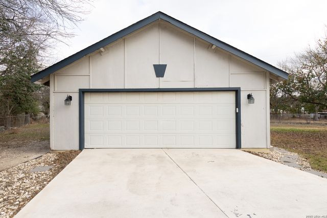 8318 Grey Knoll, San Antonio, TX 78230