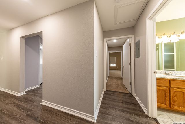 8318 Grey Knoll, San Antonio, TX 78230