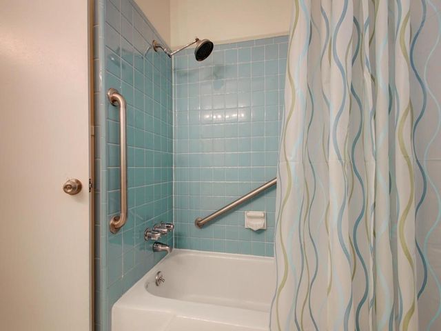 8516 Hathaway DR 2, Austin, TX 78757