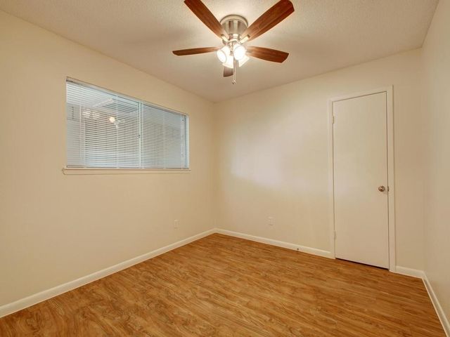 8516 Hathaway DR 2, Austin, TX 78757