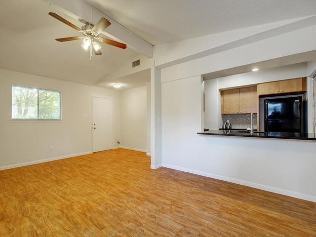 8516 Hathaway DR 2, Austin, TX 78757
