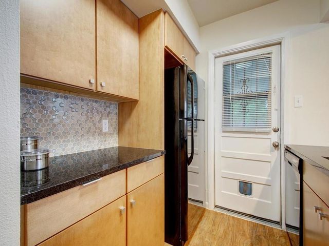 8516 Hathaway DR 2, Austin, TX 78757