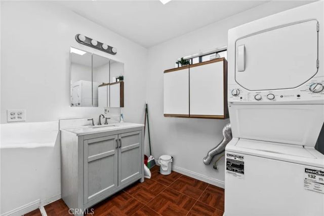 14708 S Denker, Gardena, CA 90247