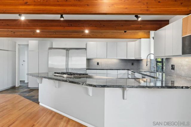 30830 Ranch Creek Rd, Valley Center, CA 92082