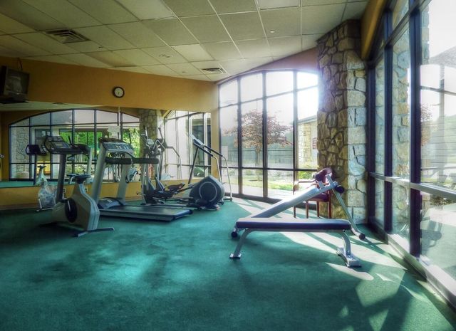 110 Bells Avenue 95b, Branson West, MO 65737