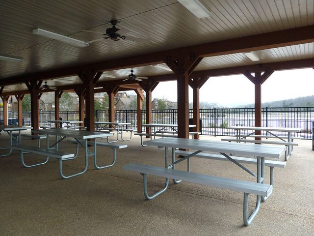 110 Bells Avenue 95b, Branson West, MO 65737