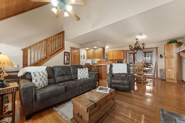 110 Bells Avenue 95b, Branson West, MO 65737