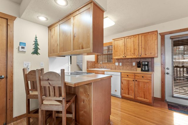 110 Bells Avenue 95b, Branson West, MO 65737