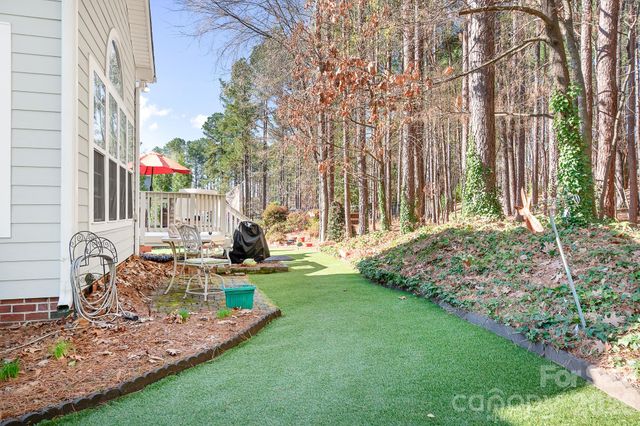 104 Kestrel Court, Mount Holly, NC 28120