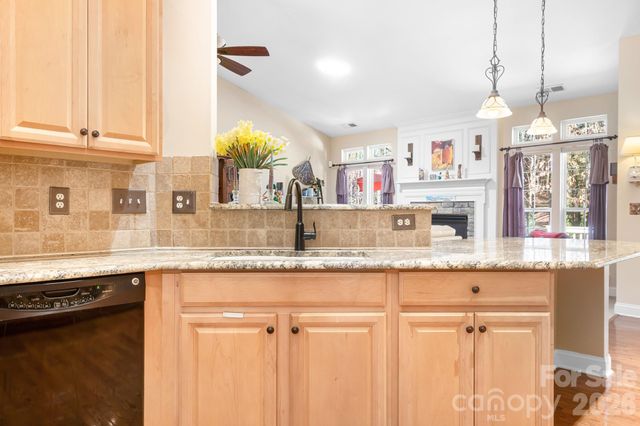 104 Kestrel Court, Mount Holly, NC 28120