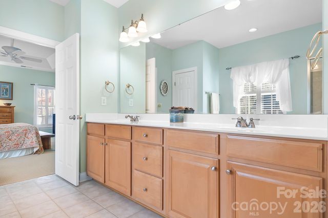 104 Kestrel Court, Mount Holly, NC 28120