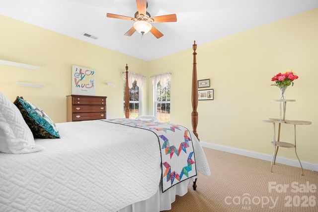 104 Kestrel Court, Mount Holly, NC 28120