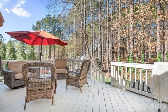 104 Kestrel Court, Mount Holly, NC 28120