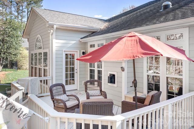 104 Kestrel Court, Mount Holly, NC 28120