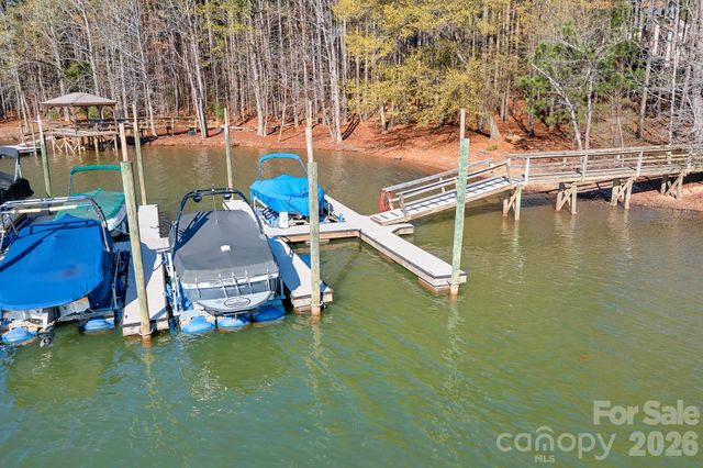 104 Kestrel Court, Mount Holly, NC 28120