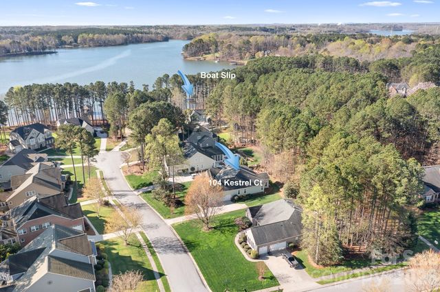 104 Kestrel Court, Mount Holly, NC 28120