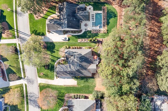 104 Kestrel Court, Mount Holly, NC 28120