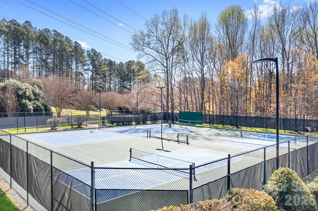 104 Kestrel Court, Mount Holly, NC 28120