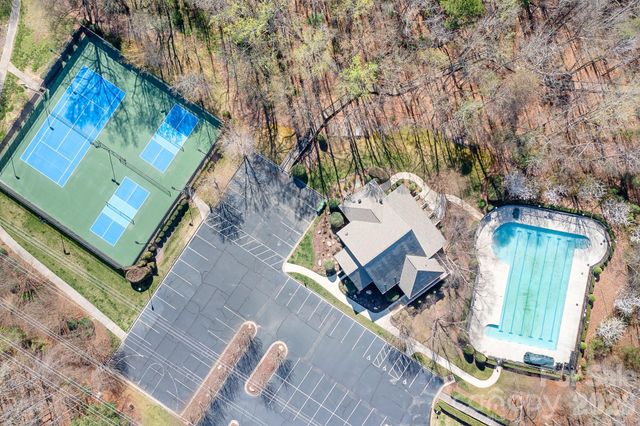 104 Kestrel Court, Mount Holly, NC 28120