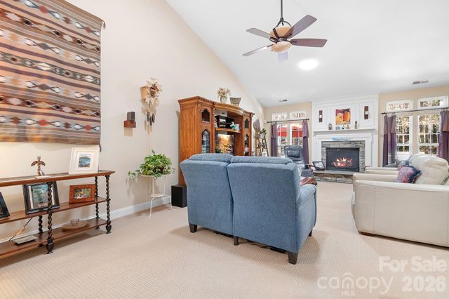 104 Kestrel Court, Mount Holly, NC 28120