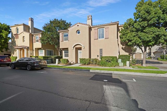 1445 Caminito Sicilia, Chula Vista, CA 91915