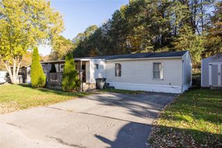 280 Valleyview Dr, Oakdale, PA 15071