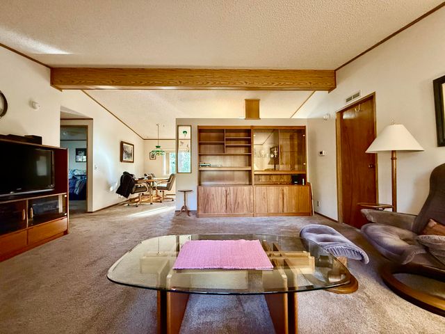 8907 Big Pine Way, Klamath Falls, OR 97601