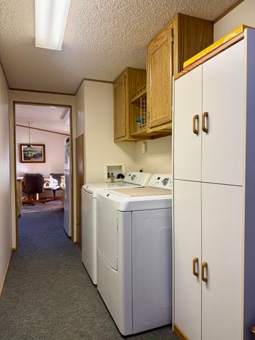 8907 Big Pine Way, Klamath Falls, OR 97601