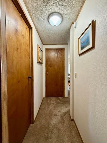 8907 Big Pine Way, Klamath Falls, OR 97601