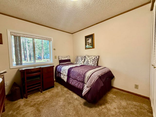 8907 Big Pine Way, Klamath Falls, OR 97601