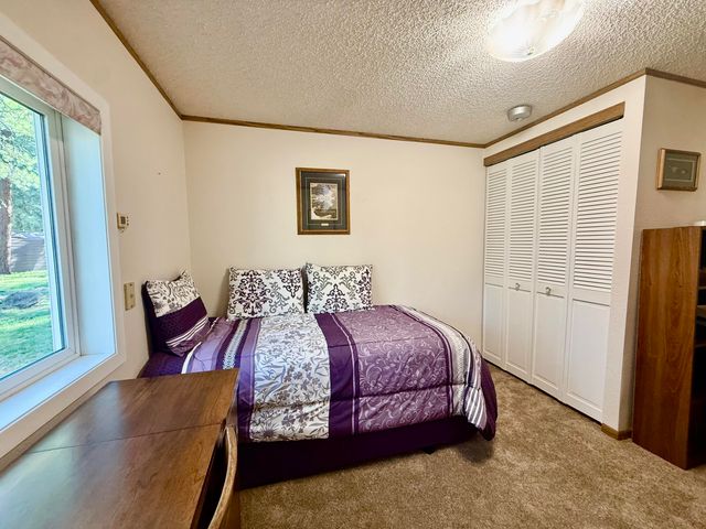 8907 Big Pine Way, Klamath Falls, OR 97601