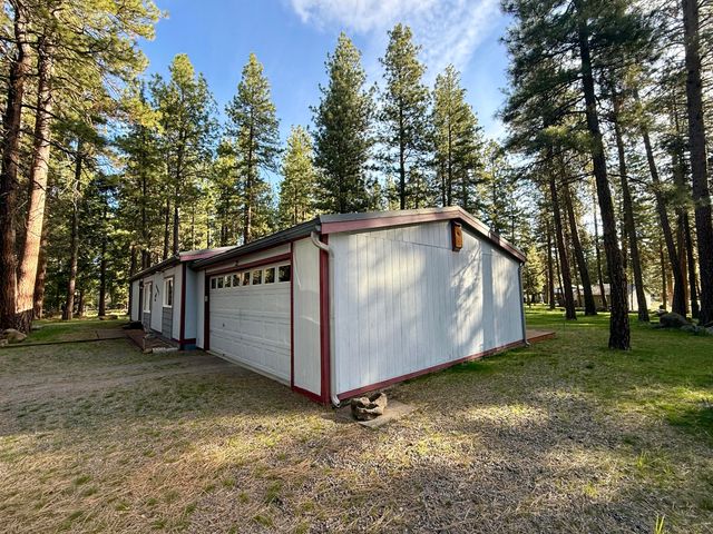 8907 Big Pine Way, Klamath Falls, OR 97601
