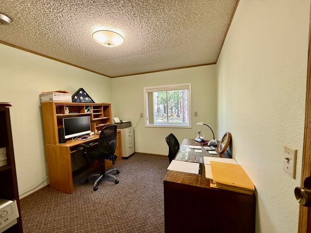 8907 Big Pine Way, Klamath Falls, OR 97601