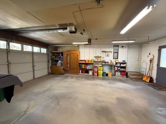 8907 Big Pine Way, Klamath Falls, OR 97601