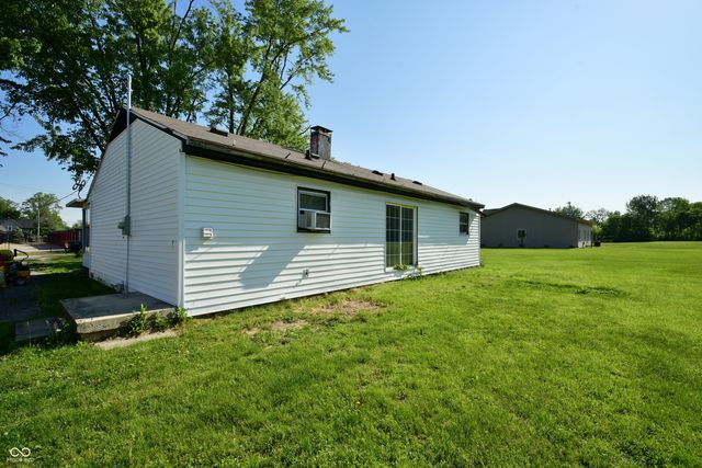 1083 E South Street, Greenfield, IN 46140