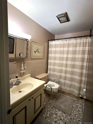 16 Scenic Drive S, Croton-on-hudson, NY 10520