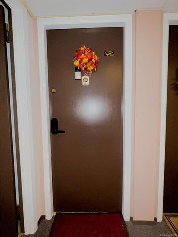 16 Scenic Drive S, Croton-on-hudson, NY 10520