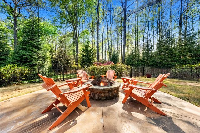104 Springdale Court, Central, SC 29630