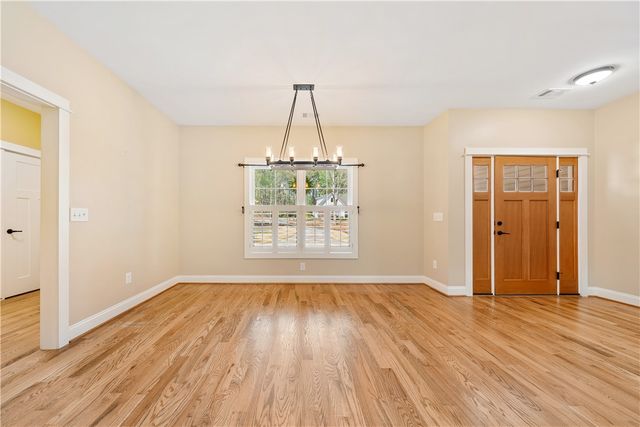 104 Springdale Court, Central, SC 29630