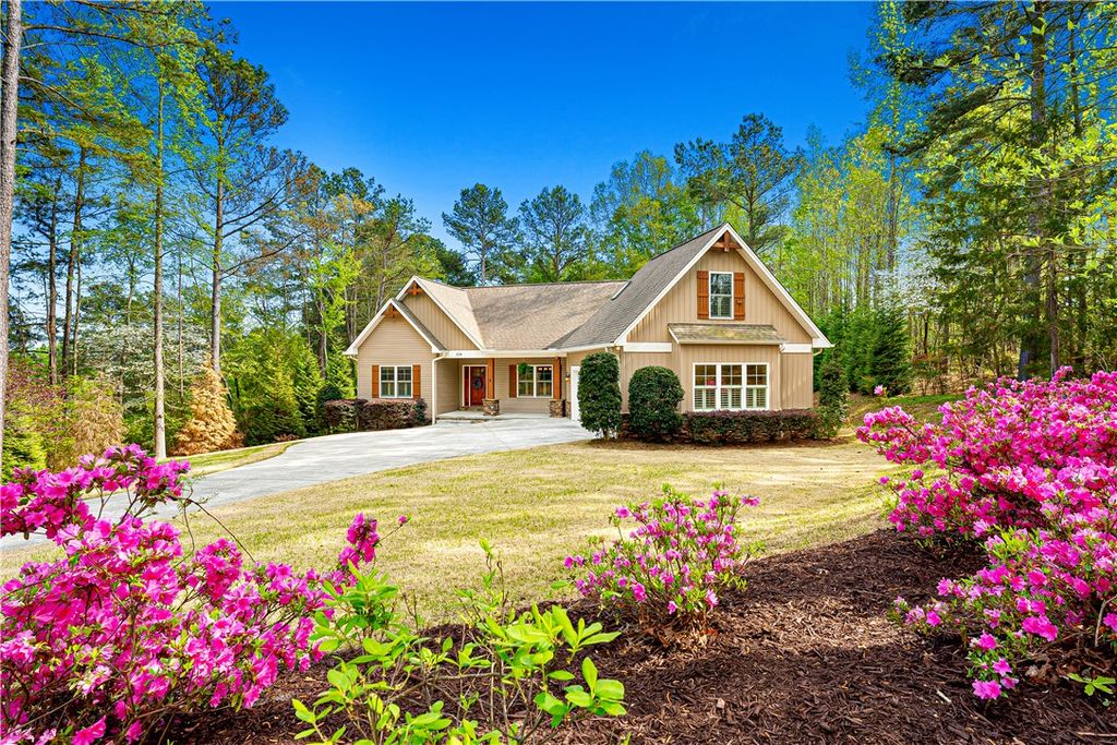 104 Springdale Court, Central, SC 29630