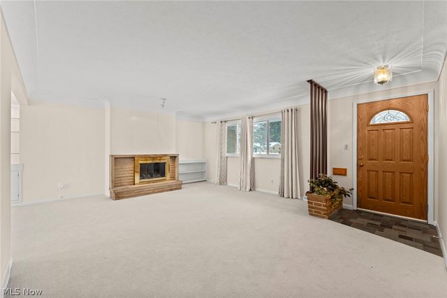 5229 Evergreen Drive, North Olmsted, OH 44070