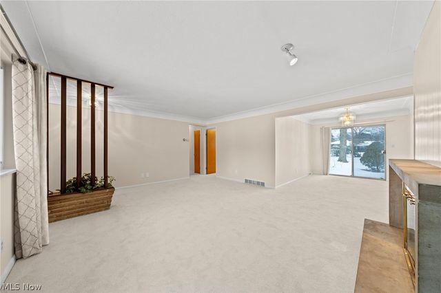 5229 Evergreen Drive, North Olmsted, OH 44070