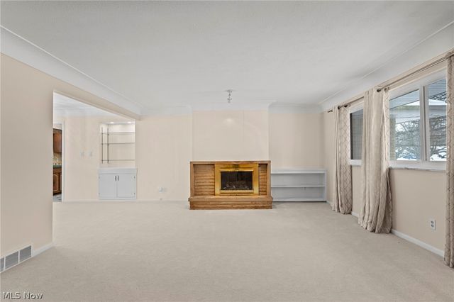 5229 Evergreen Drive, North Olmsted, OH 44070