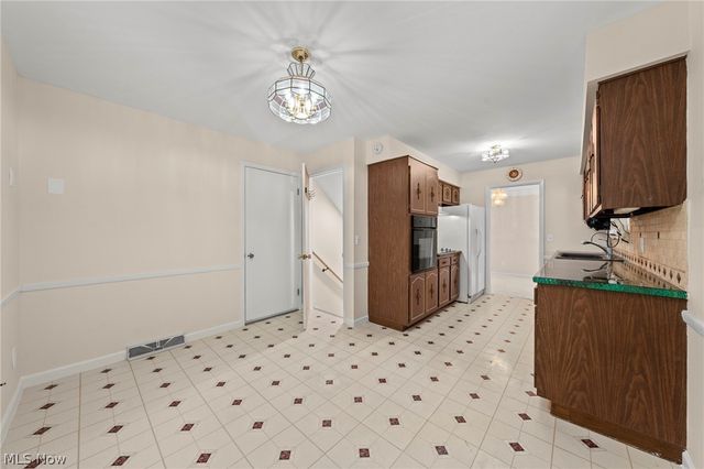 5229 Evergreen Drive, North Olmsted, OH 44070