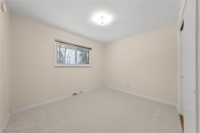 5229 Evergreen Drive, North Olmsted, OH 44070