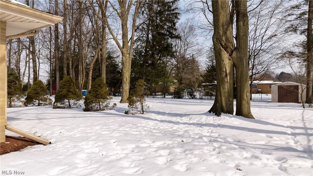 5229 Evergreen Drive, North Olmsted, OH 44070