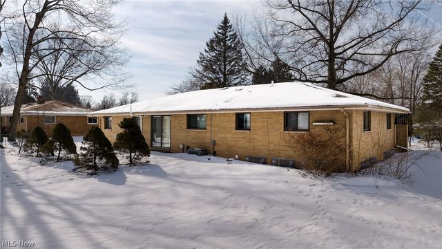 5229 Evergreen Drive, North Olmsted, OH 44070