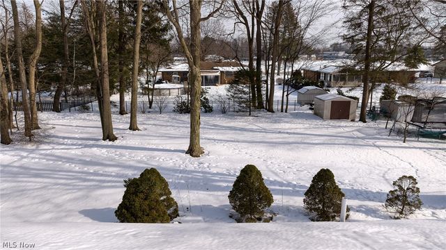 5229 Evergreen Drive, North Olmsted, OH 44070